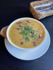 GROCHÓWKA Z KIEŁBASKAMI PO-STANISLAWSKU