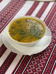 JUSZKA GRZYBOWA Z HALUSZKAMI