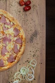 7. Pizza Hawai