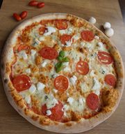 31. Pizza Serowa