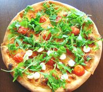 30. Pizza Koktajlowa