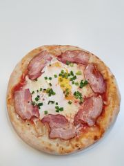 27. Pizza Carbonara 27. Pizza Carbonara