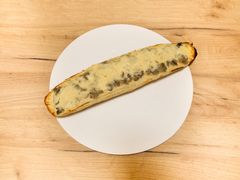 Zapiekanka z serem i pieczarkami XL Zapiekanka z serem i pieczarkami XL