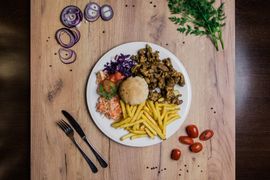 Grillowany karczek wieprzowy krojony 200g Grillowany karczek wieprzowy krojony 200g