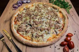 15. Pizza Tonno ( nowy skład) 15. Pizza Tonno ( nowy skład)