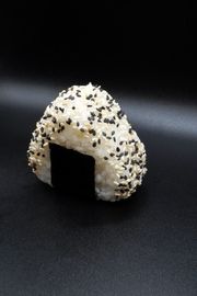 Onigiri z tuńczykiem-128g