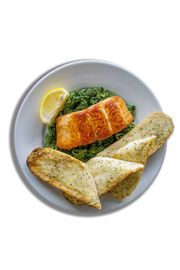 Lunch szpinak z łososiem + napój