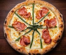 22. Asparagi e speck