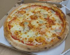 17.QUATRO FORMAGGI