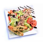 Sałatka z tuńczykiem / З тунцем