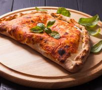 Calzone Bolognese