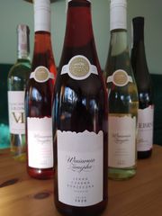 Wino lekka czarna porzeczka