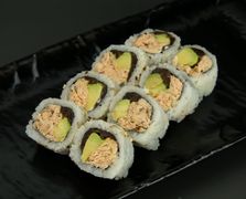 California maki 4 (łosoś pieczony)