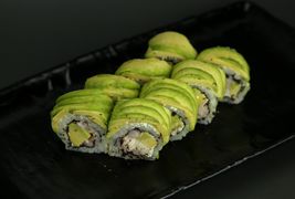California maki special 6 (krewetka parzona/awokado)