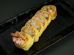 Special roll 3 (tamago sahimi) sałatka krabowa
