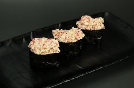 GUNKAN Sałatka surimi
