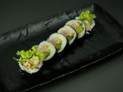 Futomaki 8 (tuńczyk w tempurze)