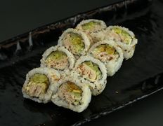 California maki 8 (tuńczyk w tempurze)