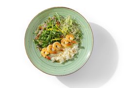 Fit Bowl z krewetkami smażonymi na maśle