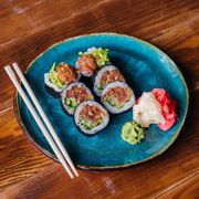 Tatar maki tuńczyk