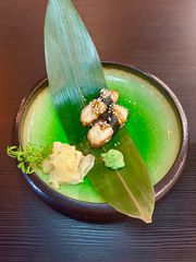 Nigiri z węgorzem