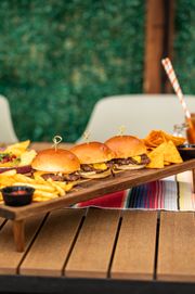 BURGER FIESTA