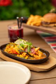 Tropical fajita z krewetkami, mango i ananasem