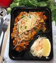 72.Pad thai z kurczakiem