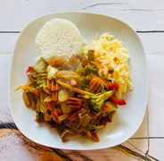177.W sosie hoisin z wieprzowiną