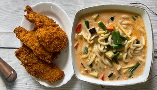 88.Zupa Udon z rybą chrupiącą