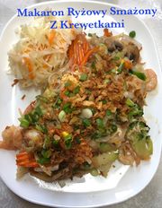 36.Makaron ryżowy smażony z krewetkami