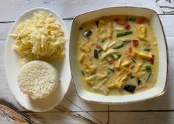121.Curry zielone z tofu