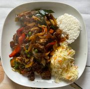 163.W sosie teriyaki z wołowiną