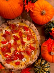 **Pizza Miesiąca Październik** Mantova