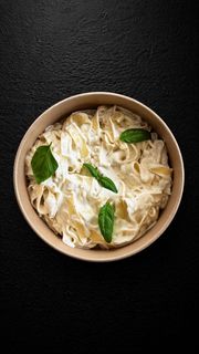 PASTA ALFREDO Z KURCZAKIEM