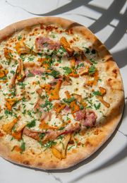 NOWOŚĆ Pizza ze szparagami NOWOŚĆ Pizza ze szparagami