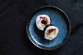 MOMO ROLL