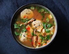 TSUKUNE MISO ZUPA