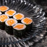 Hosomaki z łososiem