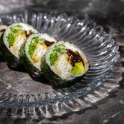 Futo z halibutem w tempurze