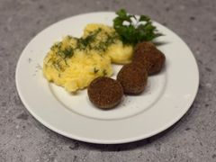 FALAFELE Z BROKUŁA FALAFELE Z BROKUŁA