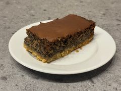 MAKOWIEC JAPOŃSKI Z JABŁKAMI