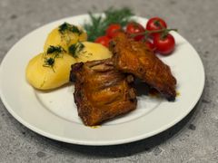 PIECZONE  ŻEBERKA WIEPRZOWE