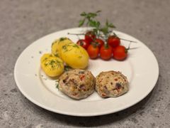 KOTLECIKI MIELONE DROBIOWE Z PAPRYKĄ, PIECZARKAMI I CEBULĄ KOTLECIKI MIELONE DROBIOWE Z PAPRYKĄ, PIECZARKAMI I CEBULĄ