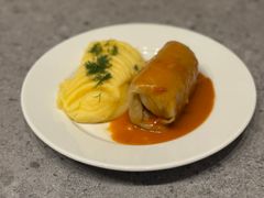 GOŁĄBEK Z ZIEMNIAKAMI W SOSIE POMIDOROWYM GOŁĄBEK Z ZIEMNIAKAMI W SOSIE POMIDOROWYM