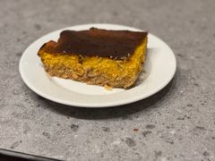 SERNIK DYNIOWY NA KRUCHYM SPODZIE