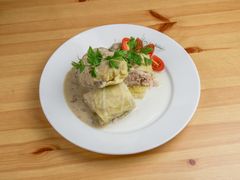 GOŁĄBKI W SOSIE PIECZARKOWYM