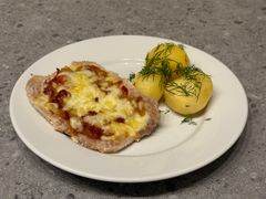 DUSZONY SCHABOWY PO CYGAŃSKU DUSZONY SCHABOWY PO CYGAŃSKU