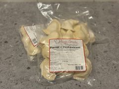 PIEROGI Z TRUSKAWKAMI 1KG (MROŻONE 30-35szt)