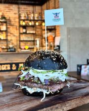 60. PHO KING BURGER